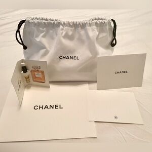 100% Authentic CHANEL white cotton canvas drawstring pouch cosmetic storage bag